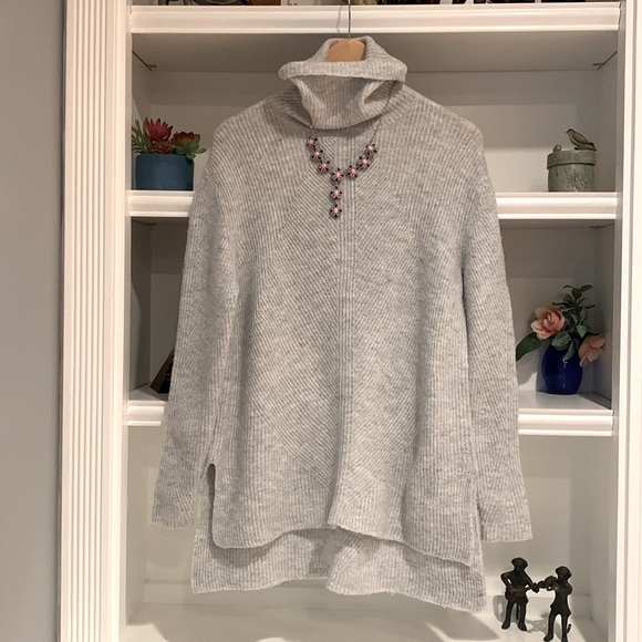 Gray Sweater #181 - Picture 13 of 13